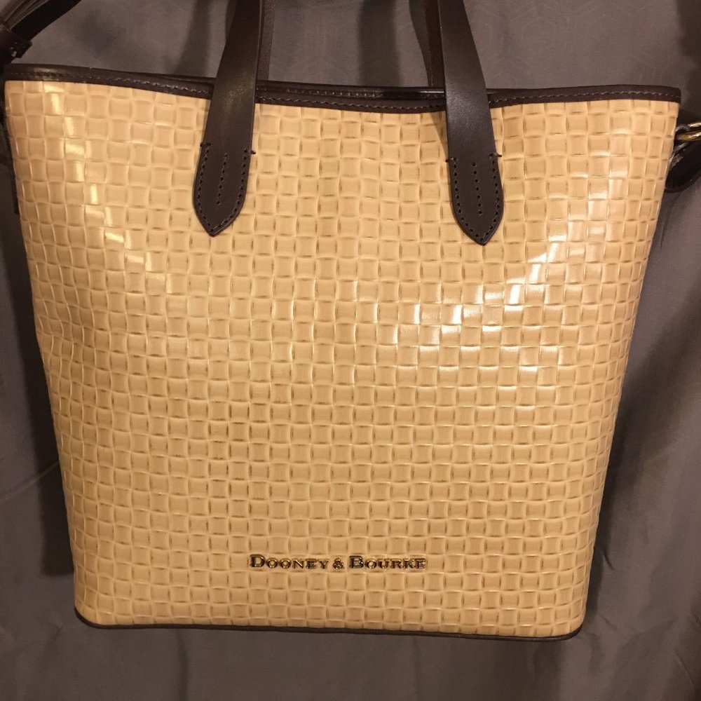 FREE SHIPPING DOONEY AND BOURKE Leather Tote